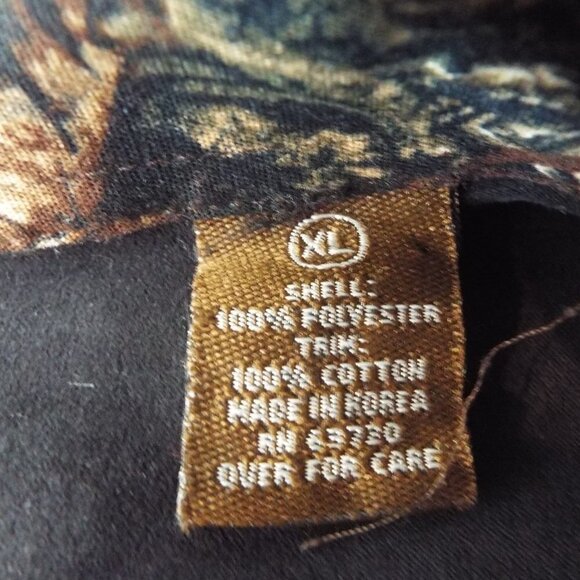 Clearwater Outfitters Long Sleeve Button Down - Picture 7 of 9